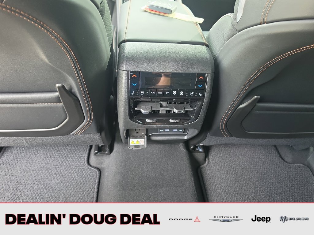 New 2027 Jeep Grand Cherokee Summit AWD/4WD image 26