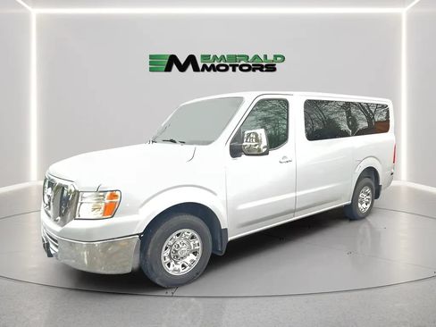 Used 2014 Nissan NV 3500 SV RWD image 1