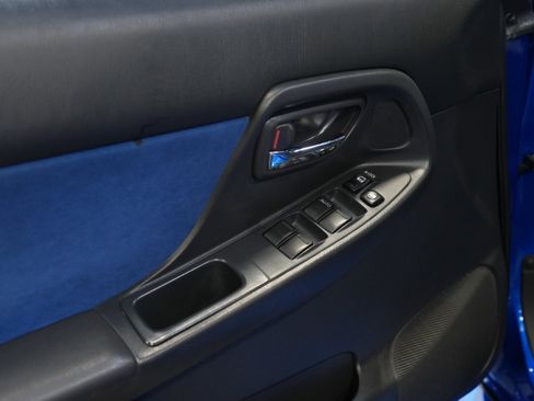 Used 2004 Subaru Impreza WRX STI image 23