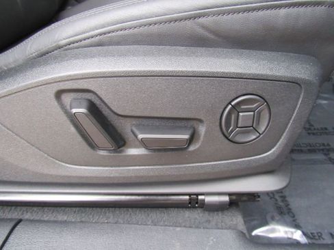 Used 2022 Audi Q3 2.0T Premium Plus w/ Premium Plus Package image 23