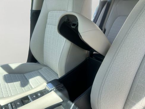 Certified 2023 Honda HR-V LX image 21
