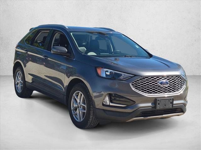 Used 2024 Ford Edge SEL w/ Convenience Package AWD/4WD image 3