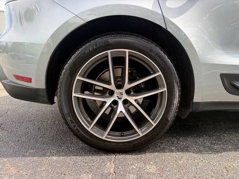 Used 2023 Porsche Macan S AWD/4WD image 25
