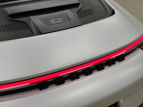 Certified 2024 Porsche 911 GT3 RWD image 31