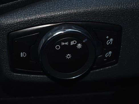 Used 2019 Ford EcoSport Titanium image 16