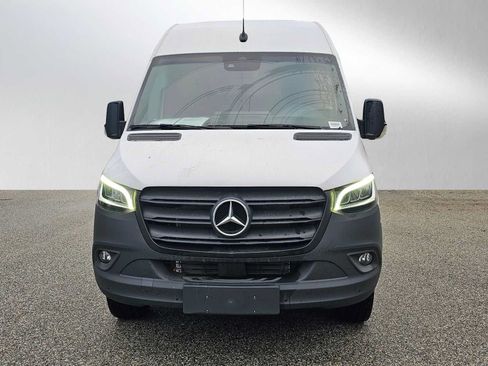 Used 2024 Mercedes-Benz Sprinter 3500 image 8