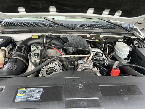 Used 2007 GMC Sierra 2500 SLT w/ Heavy-Duty Power Package image 13