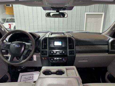 Used 2021 Ford F250 XL w/ Power Equipment Group AWD/4WD image 17
