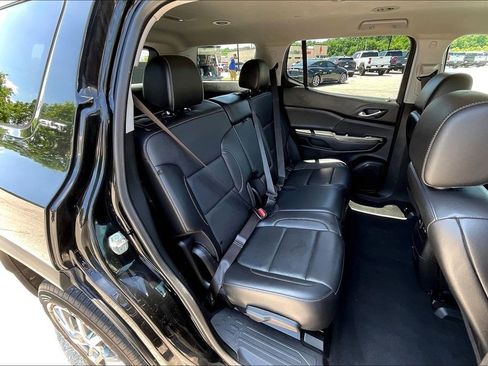 Used 2023 GMC Acadia SLT AWD/4WD image 28