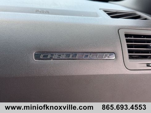 Used 2011 Dodge Challenger RWD image 18
