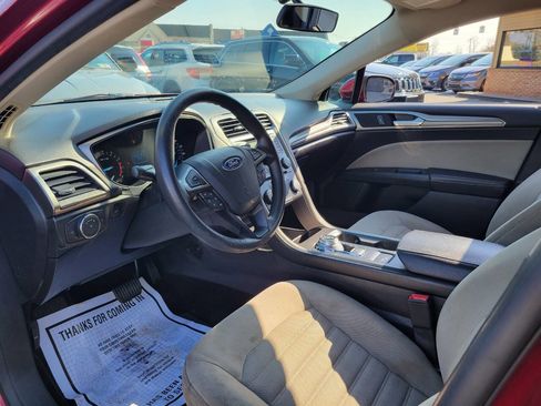 Used 2017 Ford Fusion S image 9