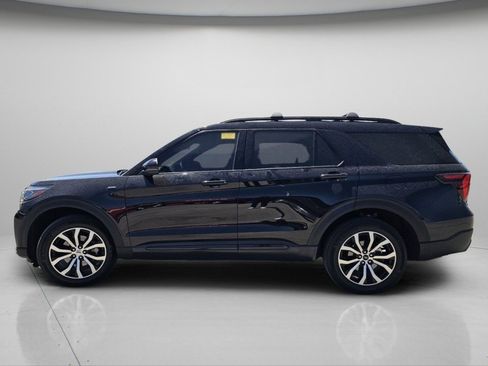 Used 2025 Ford Explorer ST-Line AWD/4WD image 20