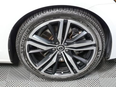 Used 2019 Volvo S60 T6 R-Design image 37