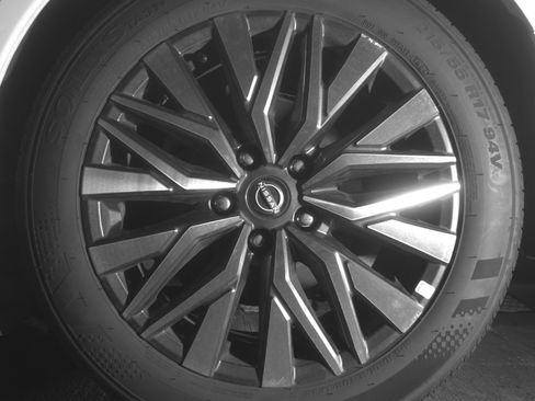 Used 2025 Nissan Altima 2.5 SV FWD image 14