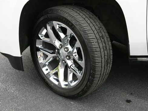 Used 2020 GMC Yukon Denali w/ Denali Ultimate Package AWD/4WD image 3