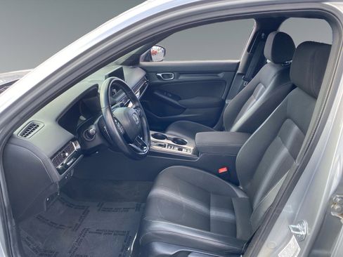 Used 2025 Honda Civic Sport image 9