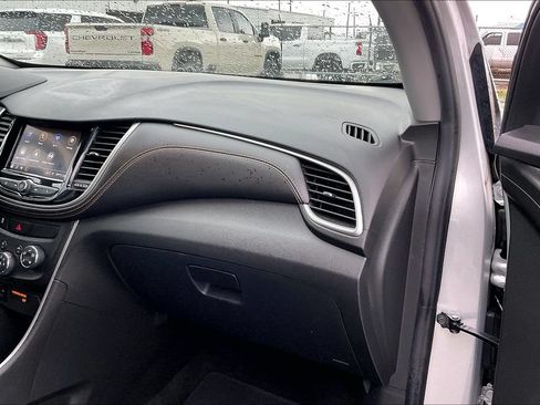 Used 2022 Chevrolet Trax LS w/ Tint and Cruise Package FWD image 23
