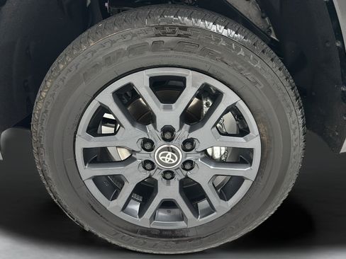 Used 2026 Toyota Tundra Platinum AWD/4WD image 10