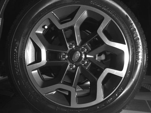 Used 2016 Subaru Crosstrek 2.0i Limited AWD/4WD image 9