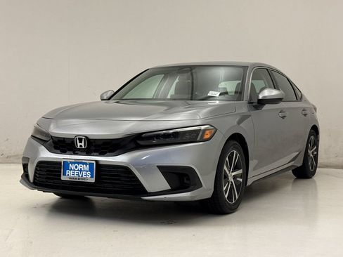 Used 2022 Honda Civic LX image 2
