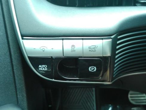 Used 2022 Hyundai Ioniq 5 Limited w/ Cargo Package AWD/4WD image 39