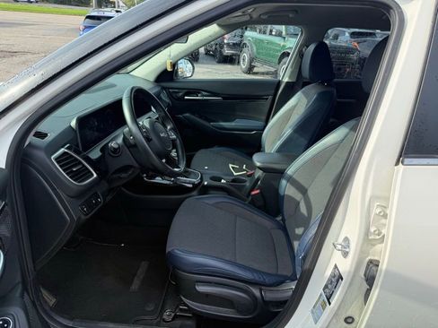 Certified 2024 Kia Seltos S image 8