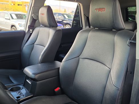 Used 2021 Toyota 4Runner TRD Off-Road Premium image 12