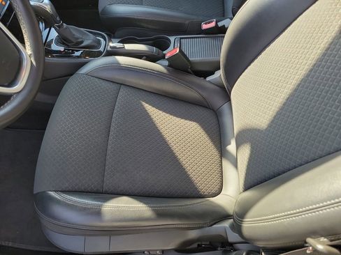 Used 2022 Buick Encore Preferred w/ Safety Package image 18