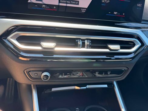 Used 2023 BMW M2 w/ Lighting Package RWD image 18