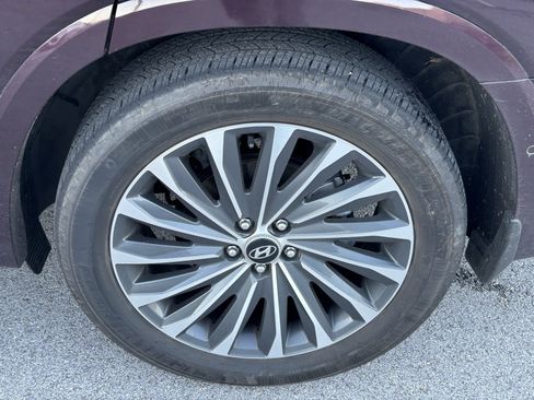 Used 2023 Hyundai Palisade Calligraphy image 3