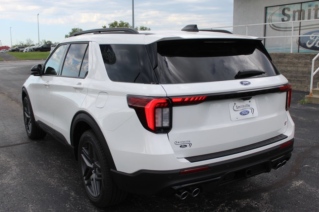 New 2026 Ford Explorer ST w/ Sun And Sound Package AWD/4WD image 3
