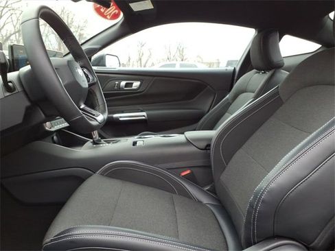 Used 2024 Ford Mustang Coupe image 12