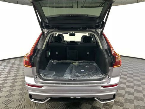 New 2026 Volvo XC60 B5 Plus w/ Protection Package Premier AWD/4WD image 34