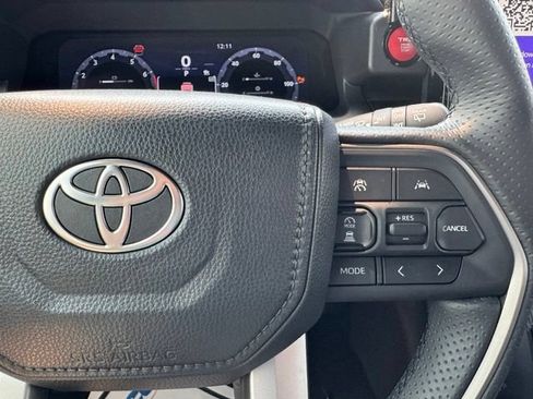 Used 2026 Toyota 4Runner TRD Off-Road Premium AWD/4WD image 28