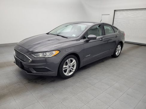 Used 2018 Ford Fusion S image 2