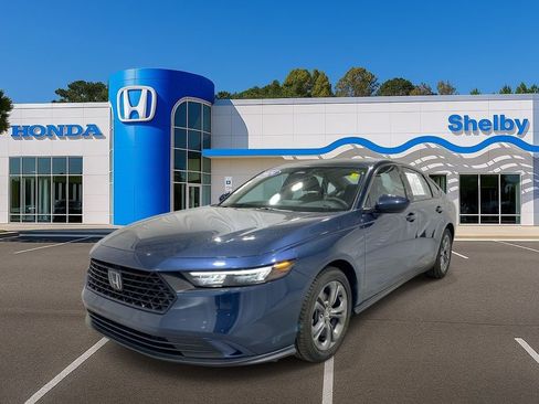 Used 2024 Honda Accord EX image 4