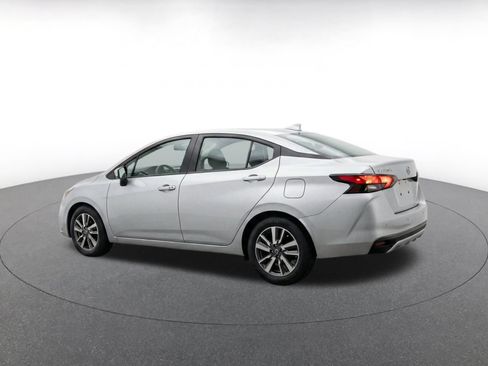 Used 2025 Nissan Versa SV FWD image 7