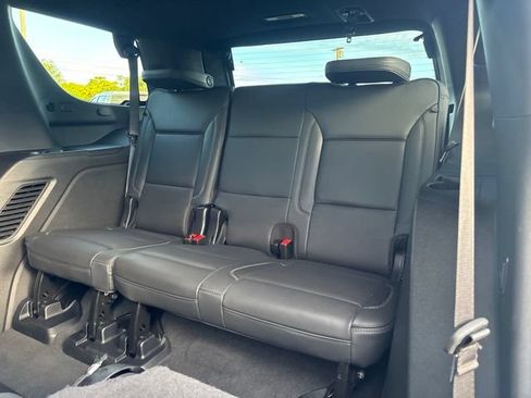 Used 2025 GMC Yukon Denali AWD/4WD image 36