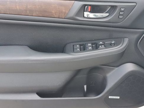 Used 2015 Subaru Outback 3.6R Limited AWD/4WD image 16