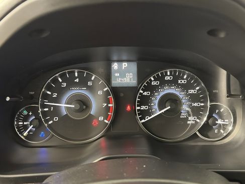 Used 2010 Subaru Outback 3.6R Limited image 15