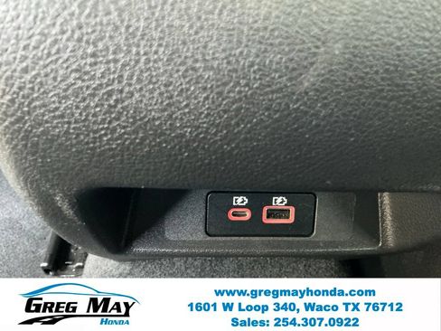 Used 2025 Nissan Altima 2.5 SV FWD image 18