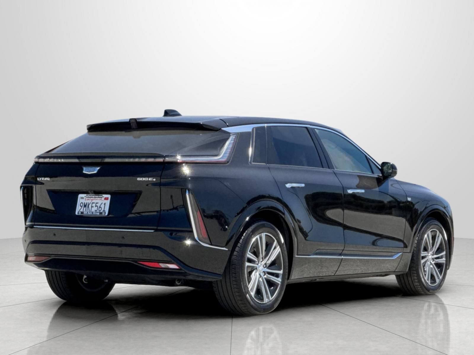 Used 2024 Cadillac Lyriq Luxury w/ LPO, Floor Liner Package AWD/4WD image 3