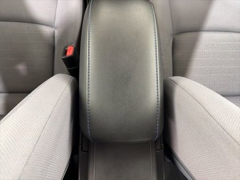 Used 2020 Toyota Corolla SE image 41