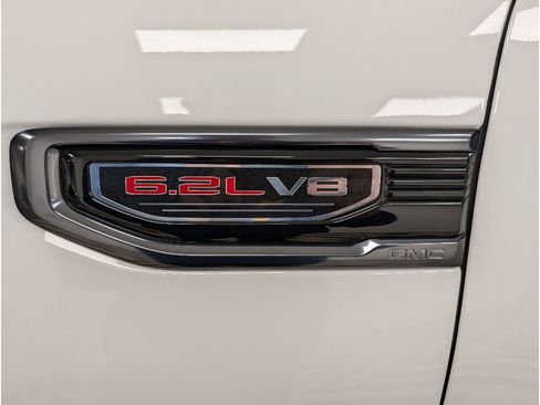 Used 2023 GMC Sierra 1500 AT4 w/ Technology Package image 6