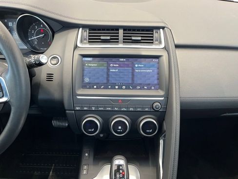 Used 2019 Jaguar E-PACE S AWD/4WD image 36