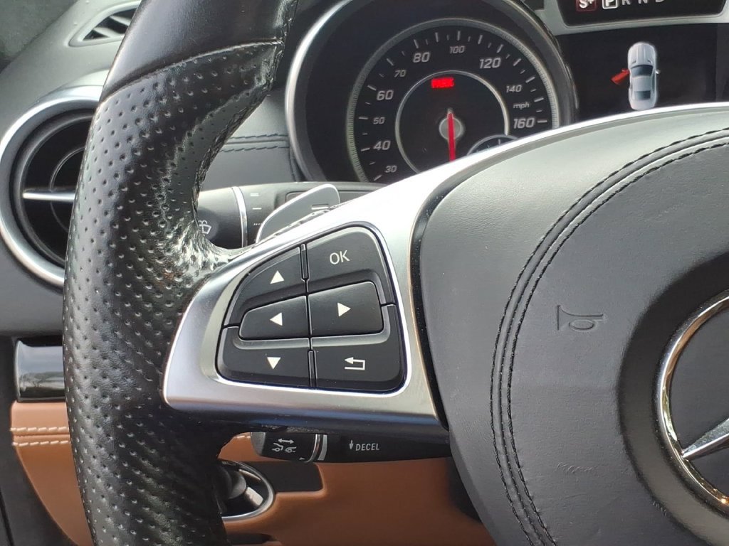 Used 2018 Mercedes-Benz SL 550 image 18