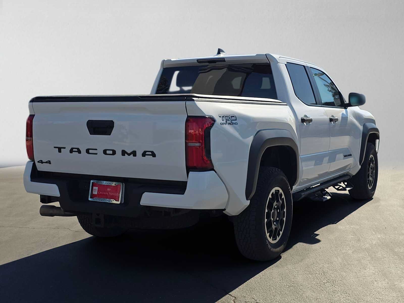 Certified 2025 Toyota Tacoma TRD Off-Road AWD/4WD image 3
