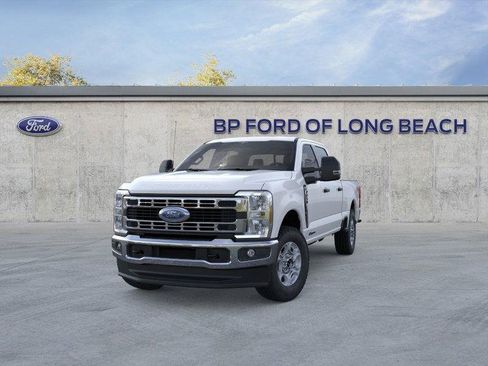 New 2026 Ford F250 XLT image 2
