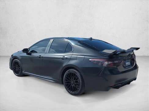 Used 2022 Toyota Camry SE w/ Convenience Package FWD image 5