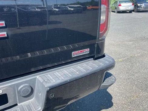 Used 2018 GMC Sierra 1500 SLT w/ All Terrain X Package AWD/4WD image 20